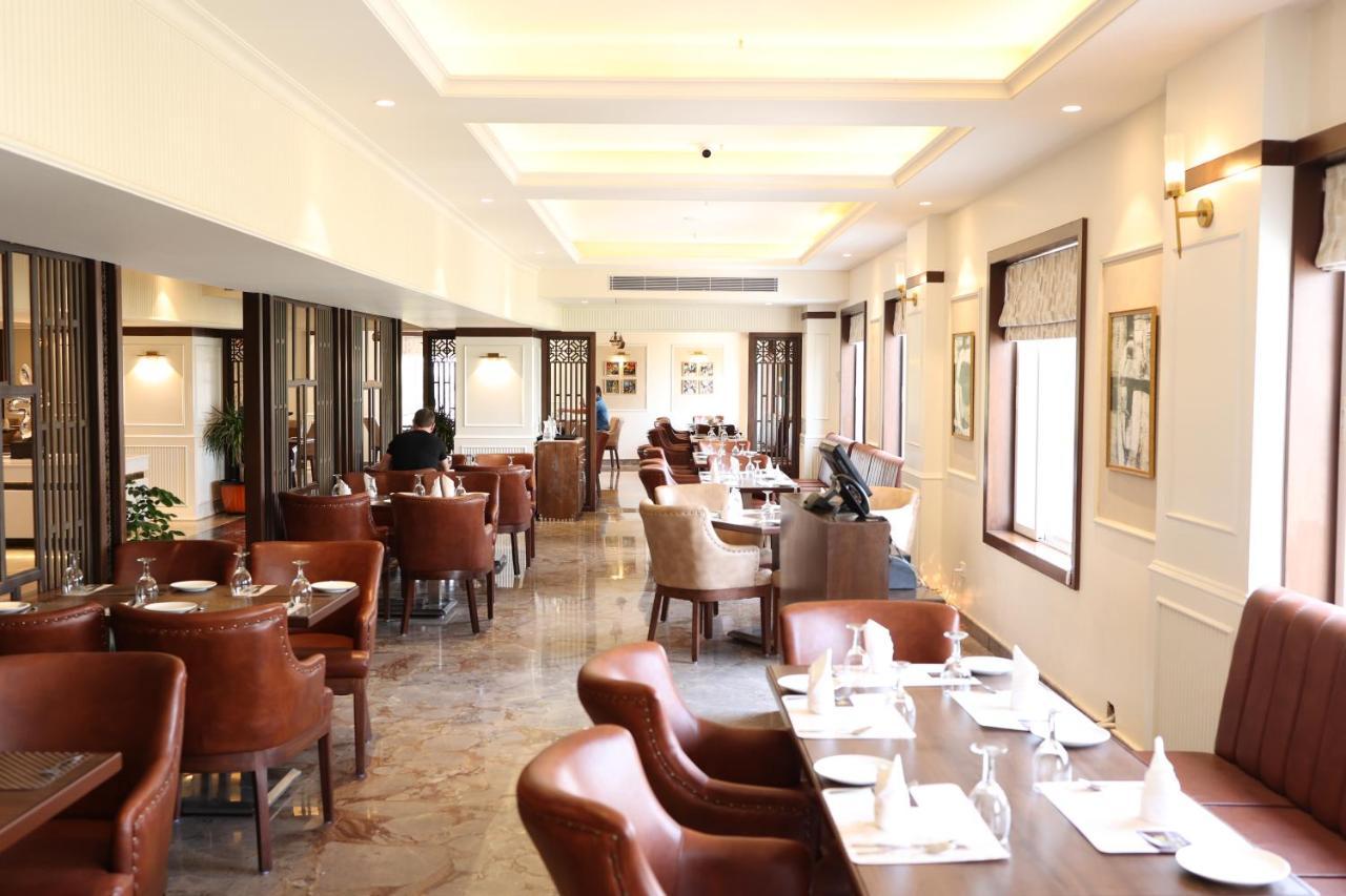 Pride Hotel Bhopal Extérieur photo